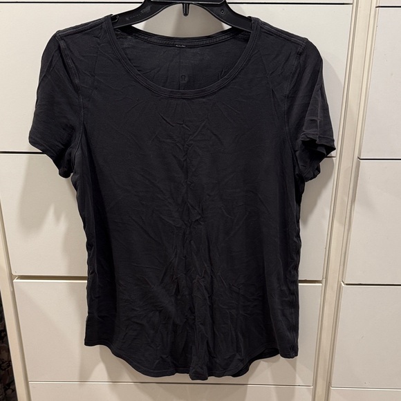 lululemon athletica Tops - lululemon athletica Black Short Sleeve Tee